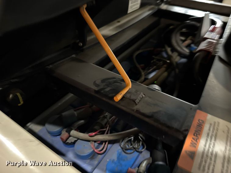 image for item DH9971 2016 Crown SP3520-30 order picker