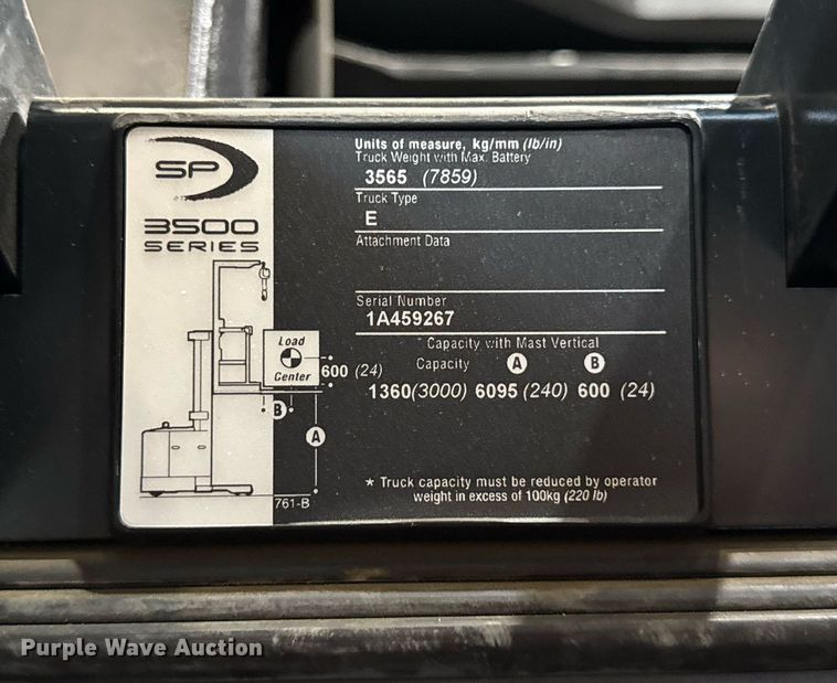 image for item DH9971 2016 Crown SP3520-30 order picker