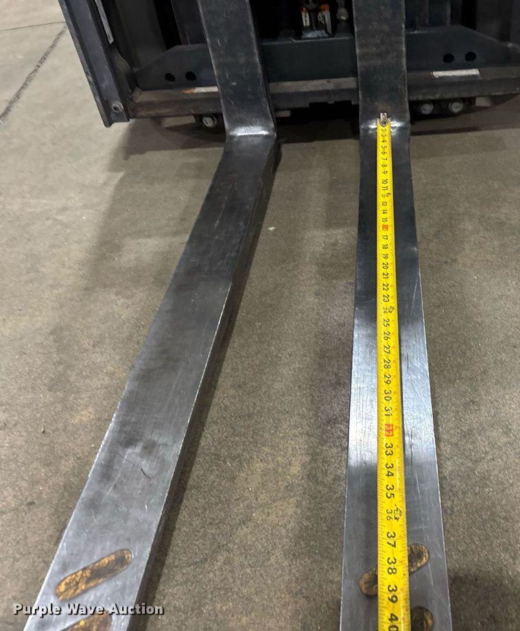 image for item DH9990 2012 Crown FC4525-50 forklift