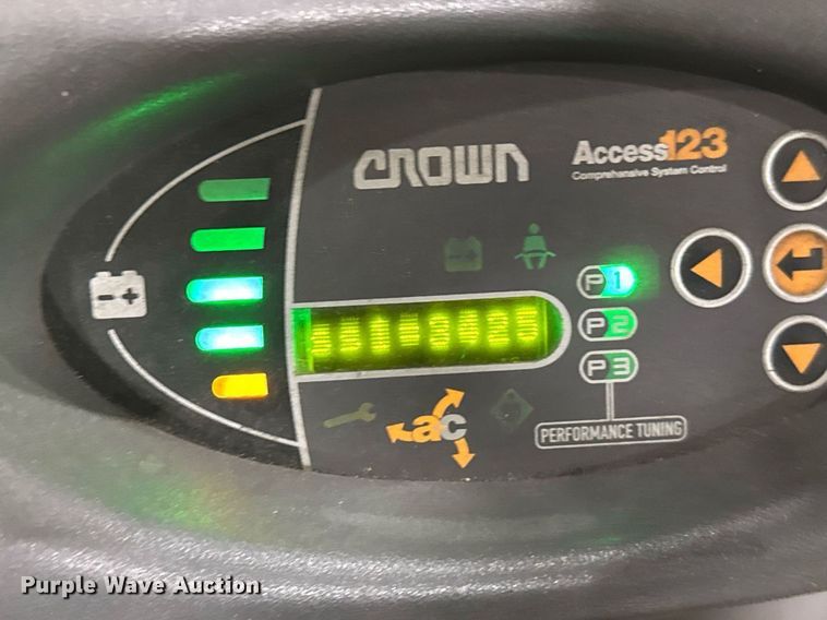 image for item DH9990 2012 Crown FC4525-50 forklift