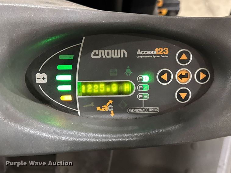 image for item DH9990 2012 Crown FC4525-50 forklift