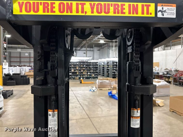 image for item DH9990 2012 Crown FC4525-50 forklift