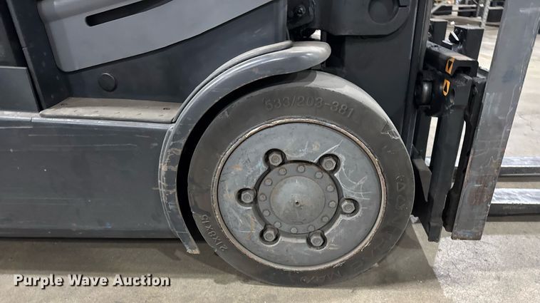 image for item DH9990 2012 Crown FC4525-50 forklift