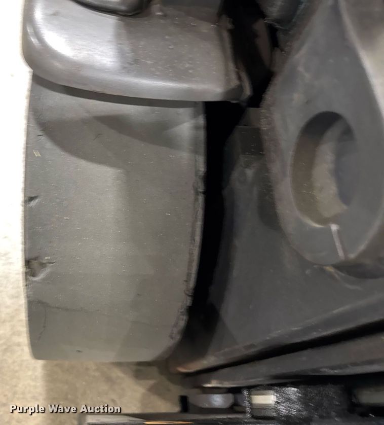 image for item DH9990 2012 Crown FC4525-50 forklift