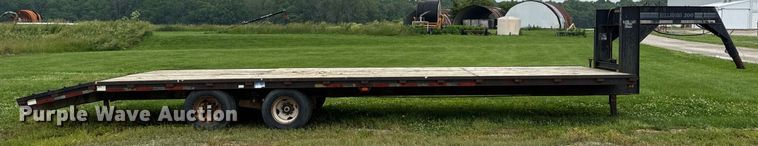 image for item DH9998 1996 Hillsboro Industries 332-TD-BT equipment trailer