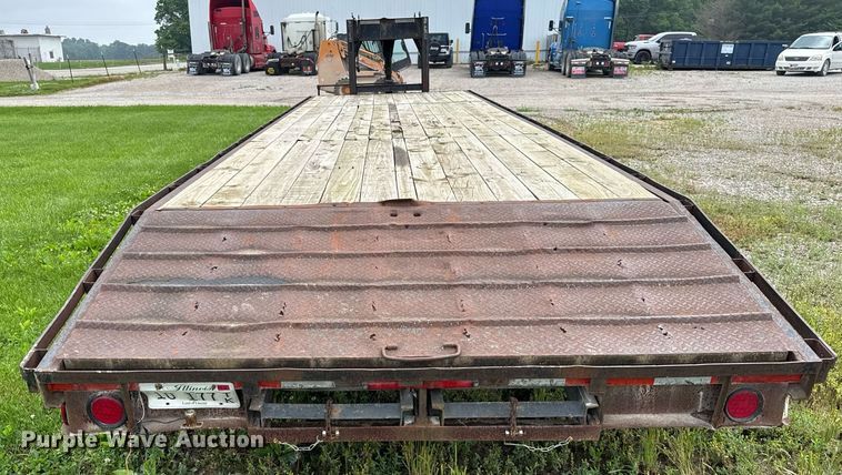 image for item DH9998 1996 Hillsboro Industries 332-TD-BT equipment trailer