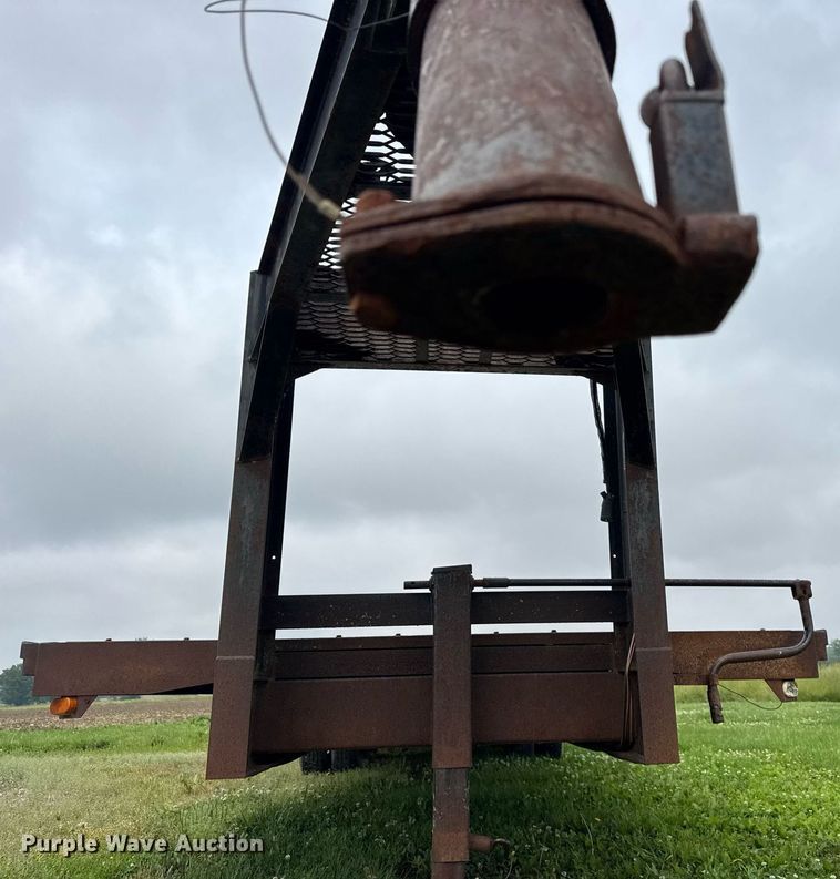 image for item DH9998 1996 Hillsboro Industries 332-TD-BT equipment trailer