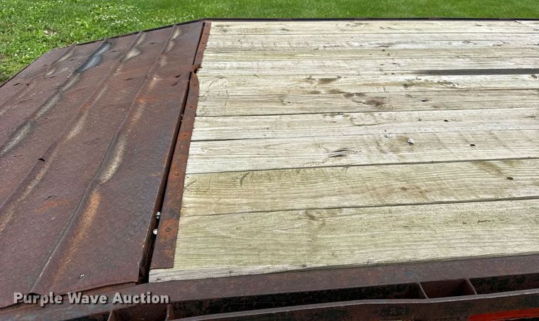 image for item DH9998 1996 Hillsboro Industries 332-TD-BT equipment trailer