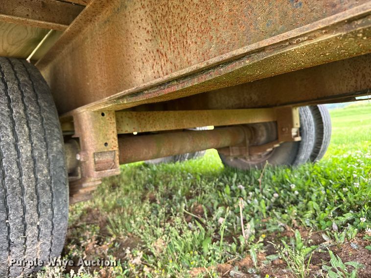 image for item DH9998 1996 Hillsboro Industries 332-TD-BT equipment trailer