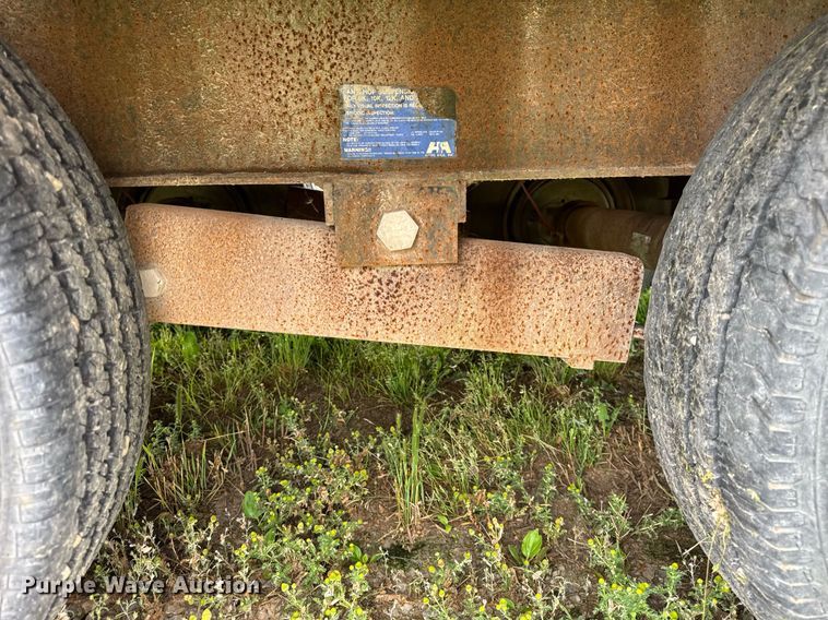 image for item DH9998 1996 Hillsboro Industries 332-TD-BT equipment trailer