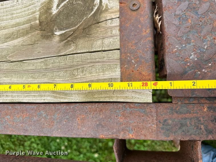 image for item DH9998 1996 Hillsboro Industries 332-TD-BT equipment trailer