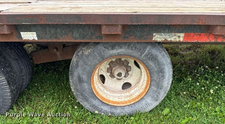 image for item DH9998 1996 Hillsboro Industries 332-TD-BT equipment trailer