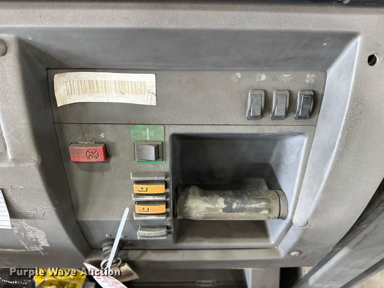 image for item DI9040 2017 Crown SP4050-30 order picker