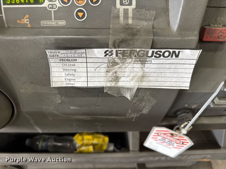 image for item DI9040 2017 Crown SP4050-30 order picker