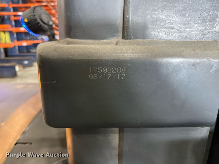 image for item DI9040 2017 Crown SP4050-30 order picker