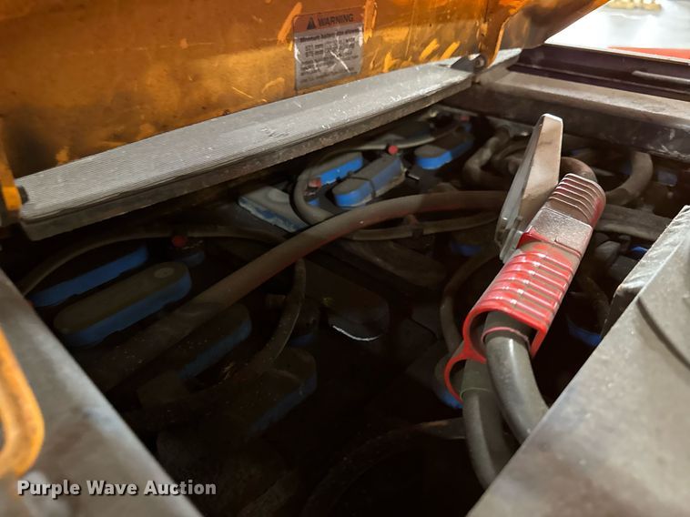 image for item DI9040 2017 Crown SP4050-30 order picker