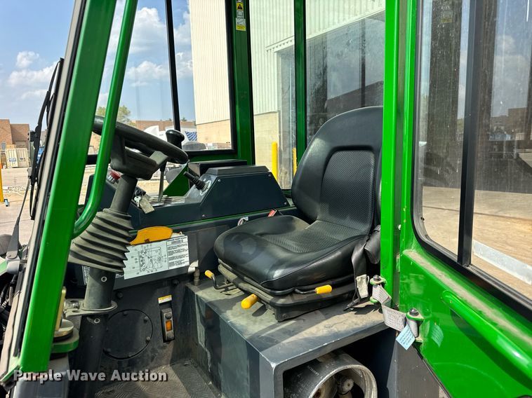 image for item DI9043 2015 CombiLift C6600CB forklift