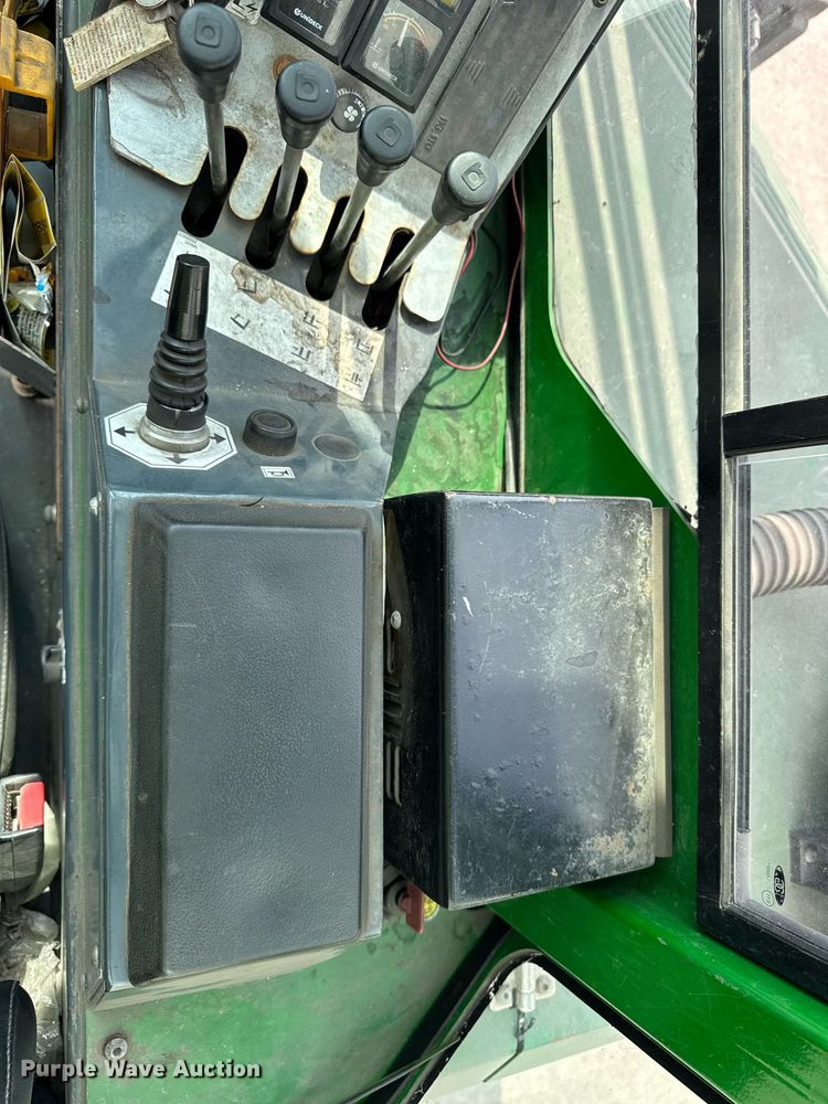 image for item DI9043 2015 CombiLift C6600CB forklift