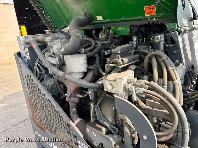 image for item DI9043 2015 CombiLift C6600CB forklift