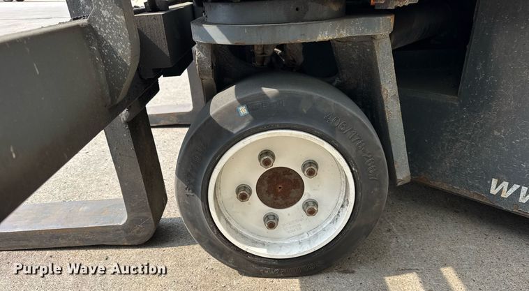 image for item DI9043 2015 CombiLift C6600CB forklift