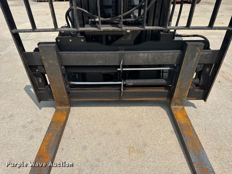 image for item DI9047 2018 Toyota 8FGCU32 forklift