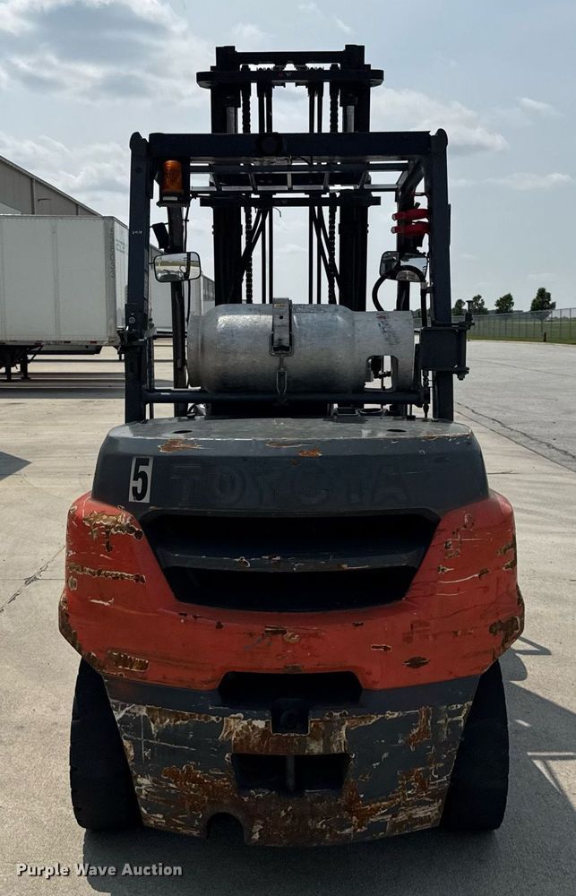 image for item DI9048 2018 Toyota 8FG40U forklift