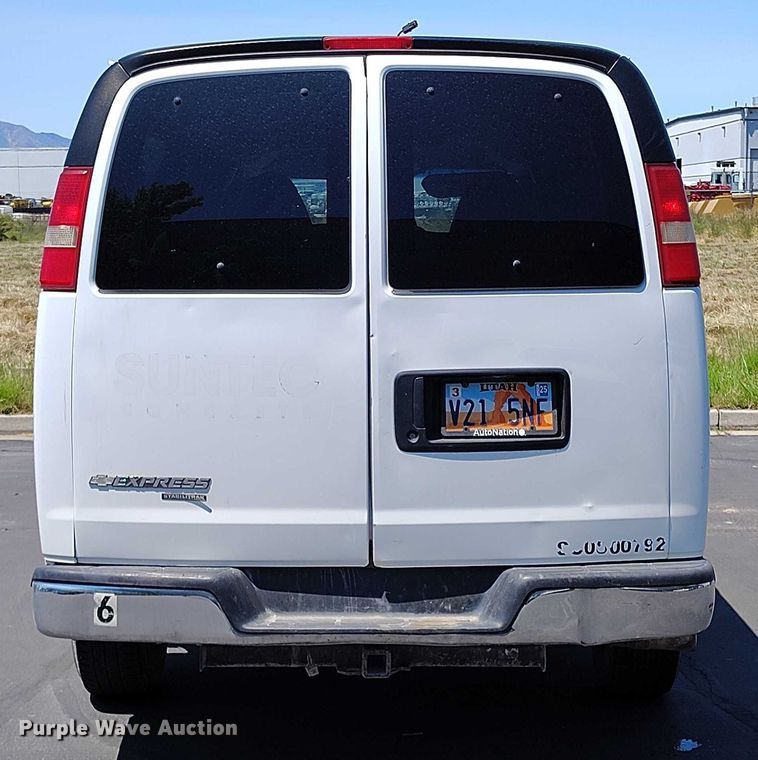 image for item DP4988 2013 Chevrolet Express van