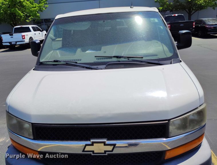 image for item DP4988 2013 Chevrolet Express van