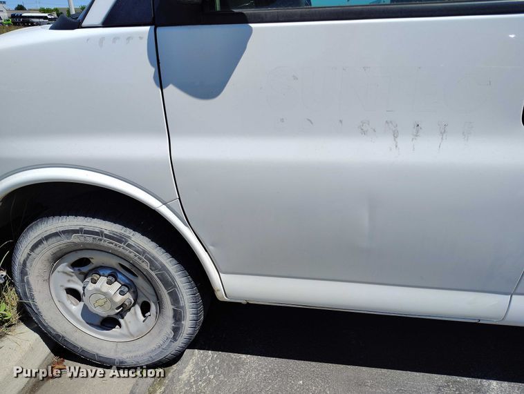 image for item DP4988 2013 Chevrolet Express van