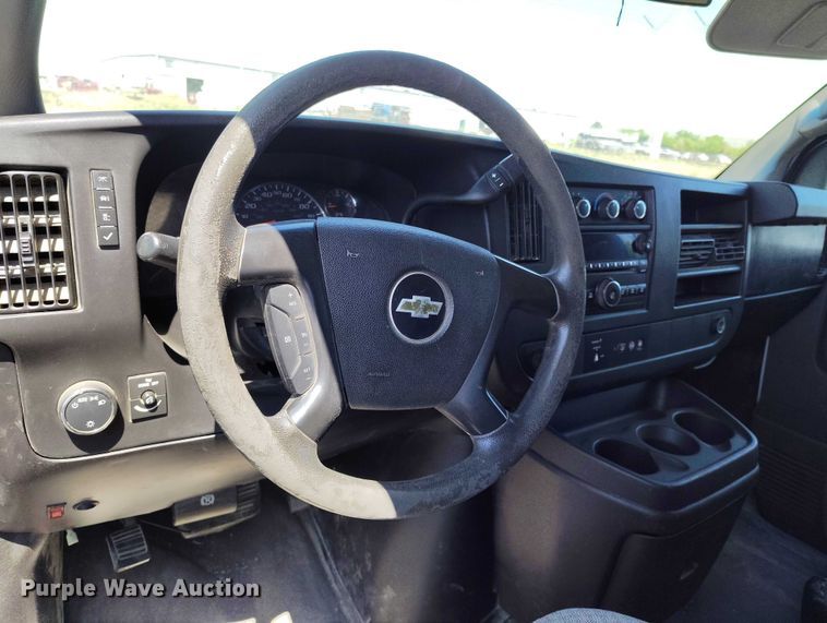 image for item DP4988 2013 Chevrolet Express van