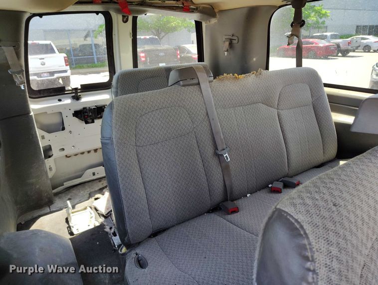 image for item DP4988 2013 Chevrolet Express van