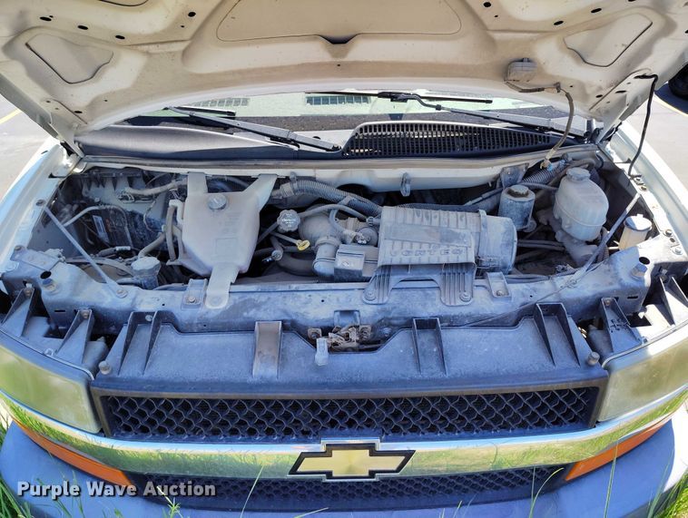 image for item DP4988 2013 Chevrolet Express van