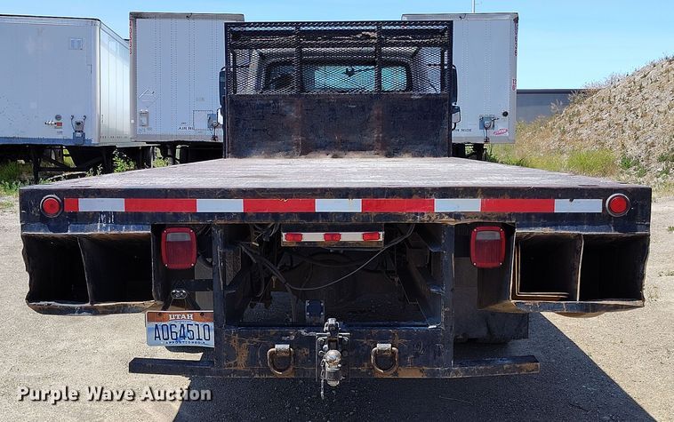 image for item DP4989 2007 Freightliner Business Class M2 flatbed truck