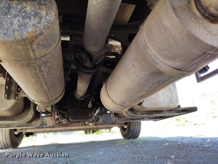 image for item DP4989 2007 Freightliner Business Class M2 flatbed truck