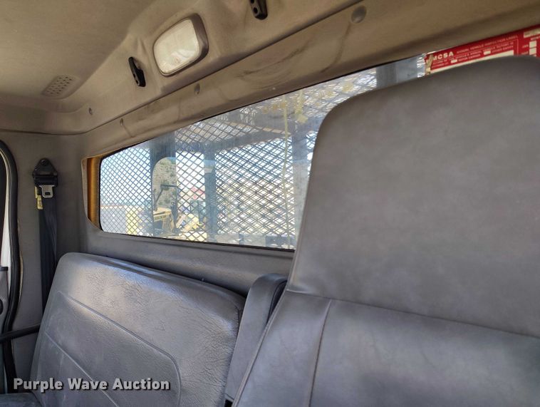 image for item DP4989 2007 Freightliner Business Class M2 flatbed truck