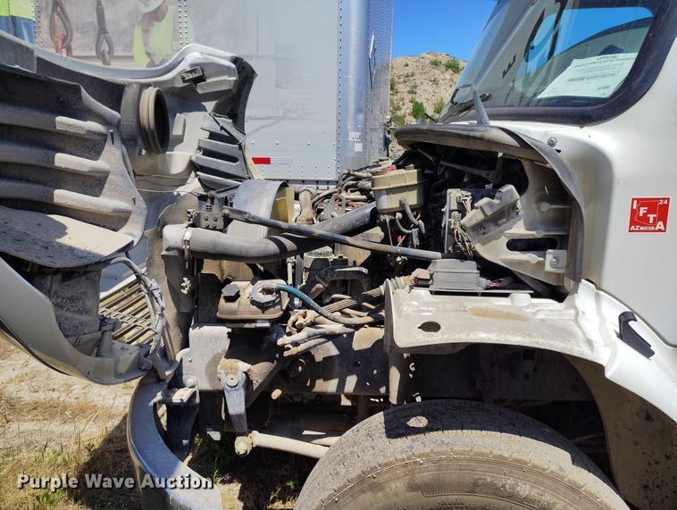 image for item DP4989 2007 Freightliner Business Class M2 flatbed truck