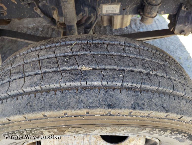 image for item DP4989 2007 Freightliner Business Class M2 flatbed truck