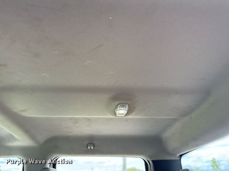 image for item DS3741 2019 Ford F350 Super Duty XL Crew Cab pickup truck