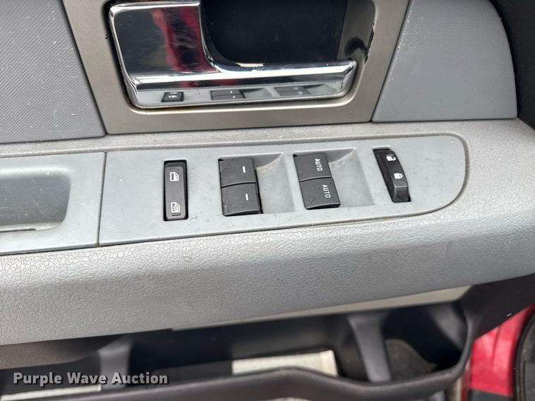 image for item DS3745 2011 Ford F150 SuperCrew pickup truck