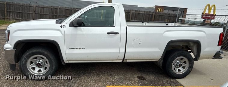 image for item DS4353 2018 GMC Sierra 1500 pickup truck