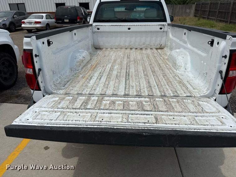 image for item DS4353 2018 GMC Sierra 1500 pickup truck