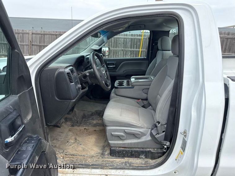 image for item DS4353 2018 GMC Sierra 1500 pickup truck