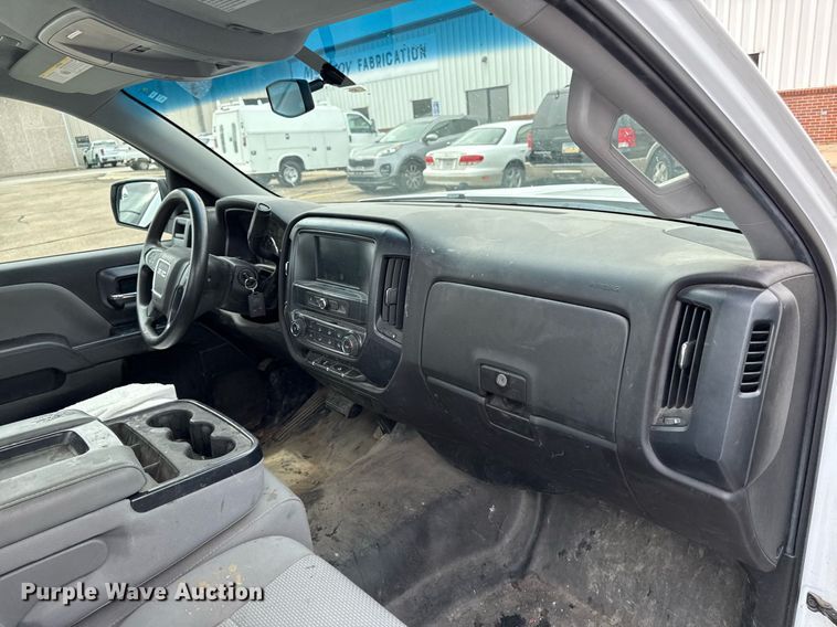 image for item DS4353 2018 GMC Sierra 1500 pickup truck