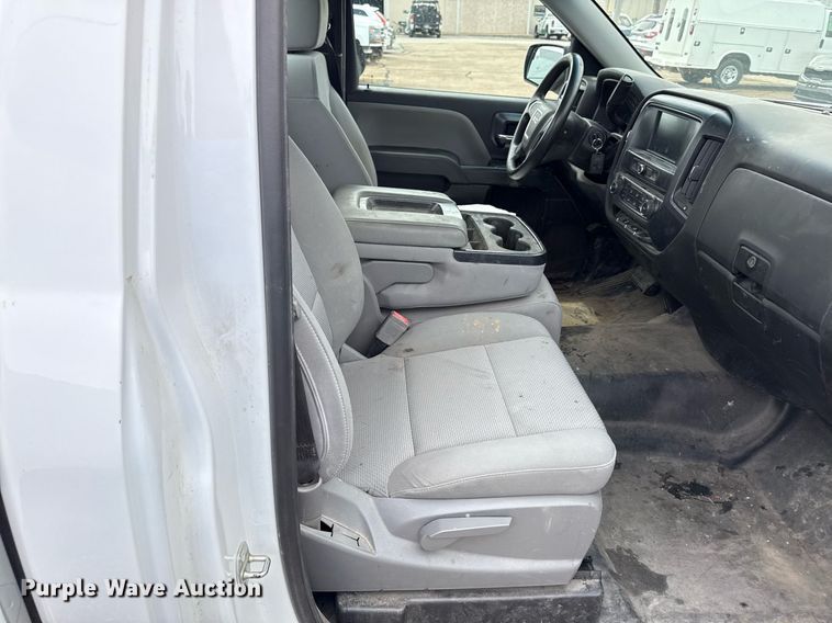 image for item DS4353 2018 GMC Sierra 1500 pickup truck