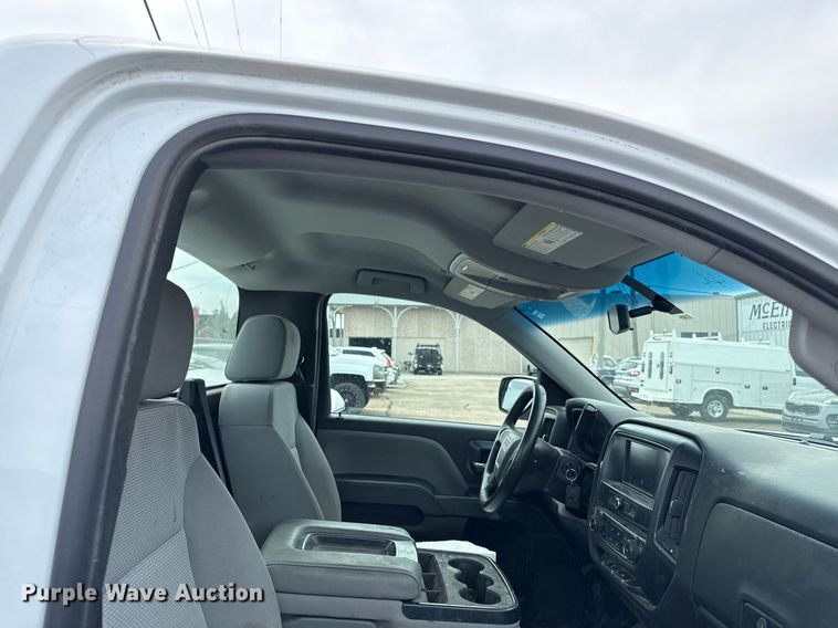 image for item DS4353 2018 GMC Sierra 1500 pickup truck