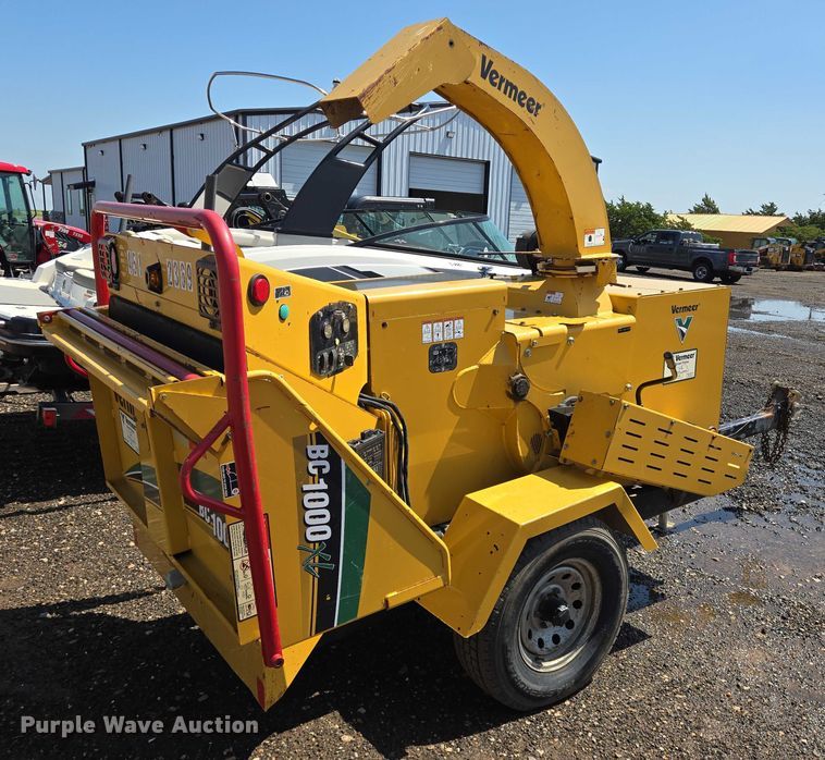 image for item DT4903 2012 Vermeer BC1000XL wood chipper