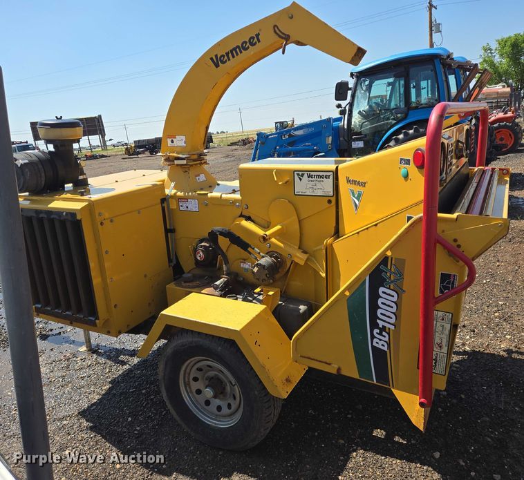 image for item DT4903 2012 Vermeer BC1000XL wood chipper