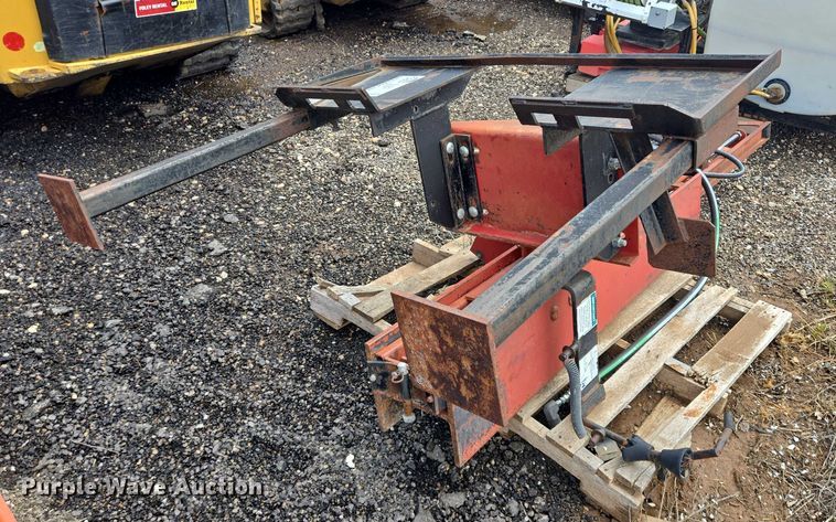 image for item DT4908 Skid steer post driver