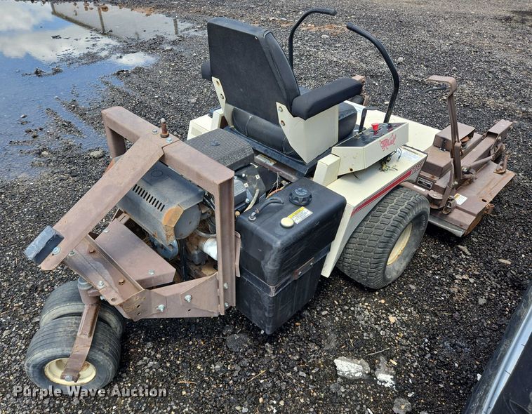 image for item DT4912 1997 Grasshopper 725k ZTR lawn mower