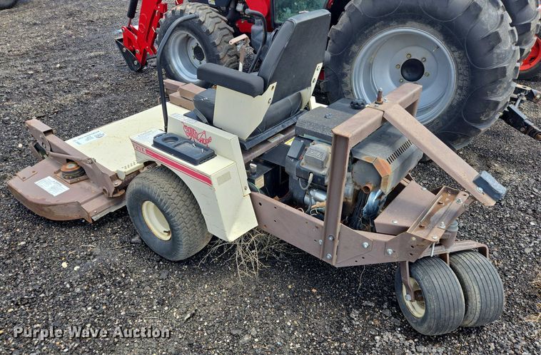 image for item DT4912 1997 Grasshopper 725k ZTR lawn mower